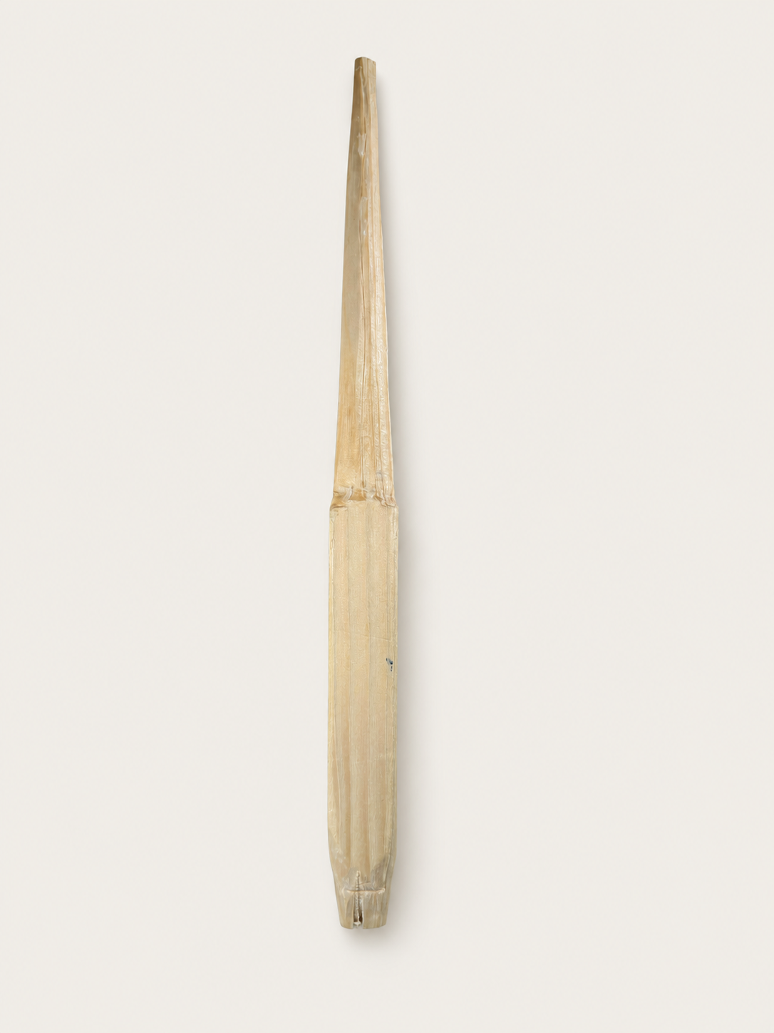 Angular wooden handle form used to compare oblique pen holder proportions